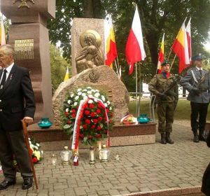 41416264_224337095106638_4283775087967993856_n