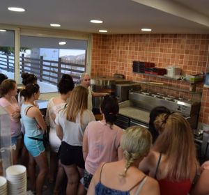 42088748_324584744981128_6776457721542606848_n