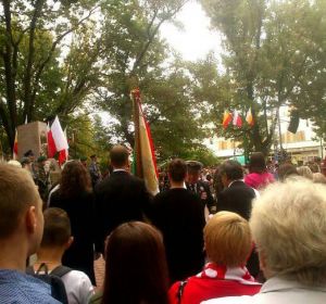 41491121_224337221773292_3152987589946900480_n