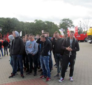 Prezentacja ciągników i maszyn rolniczych