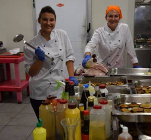 41991683_324822918290644_5530764755838435328_n