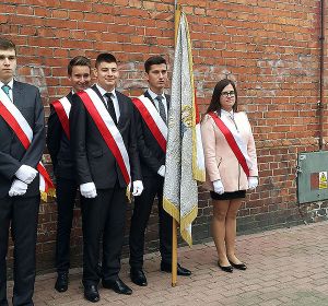 Odsłonięcie pomnika Żołnierzy Niepodległościowego Podziemia Narodowego Ziemi Łomżyńskiej