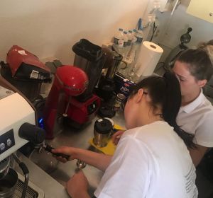 42087748_324823331623936_6256405888588840960_n