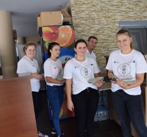 42044341_324822538290682_8245703275442077696_n